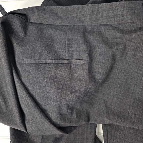 Universal Standard Silvia Women's Grey Pleated Front Ankle Trousers Size 40 NWT - Picture 6 of 11